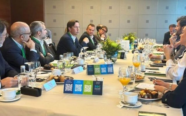 Desayuno-Coloquio: Claves para la Sostenibilidad en Logística y Transporte, Reveladas por la Plataforma enerTIC.org